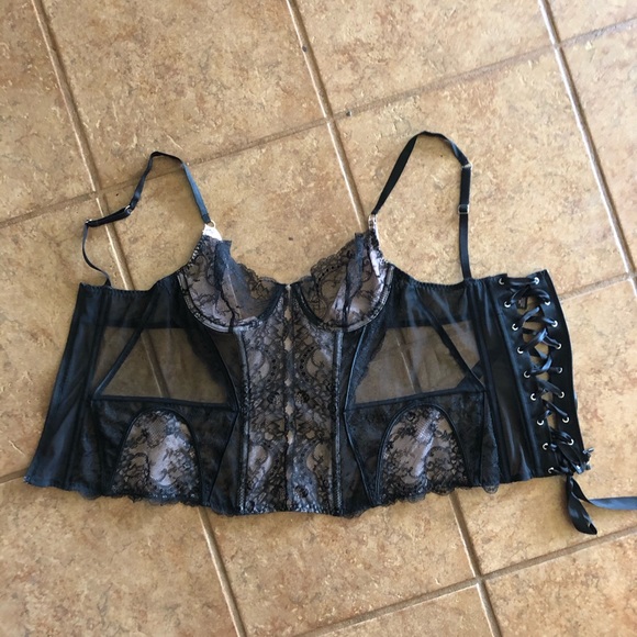 Victoria's Secret Other - Victoria’s Secret black lacy corset